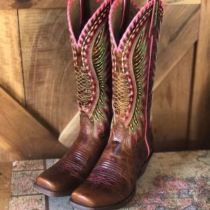 Ariat Derby boots 7.5 square toe buckstitch